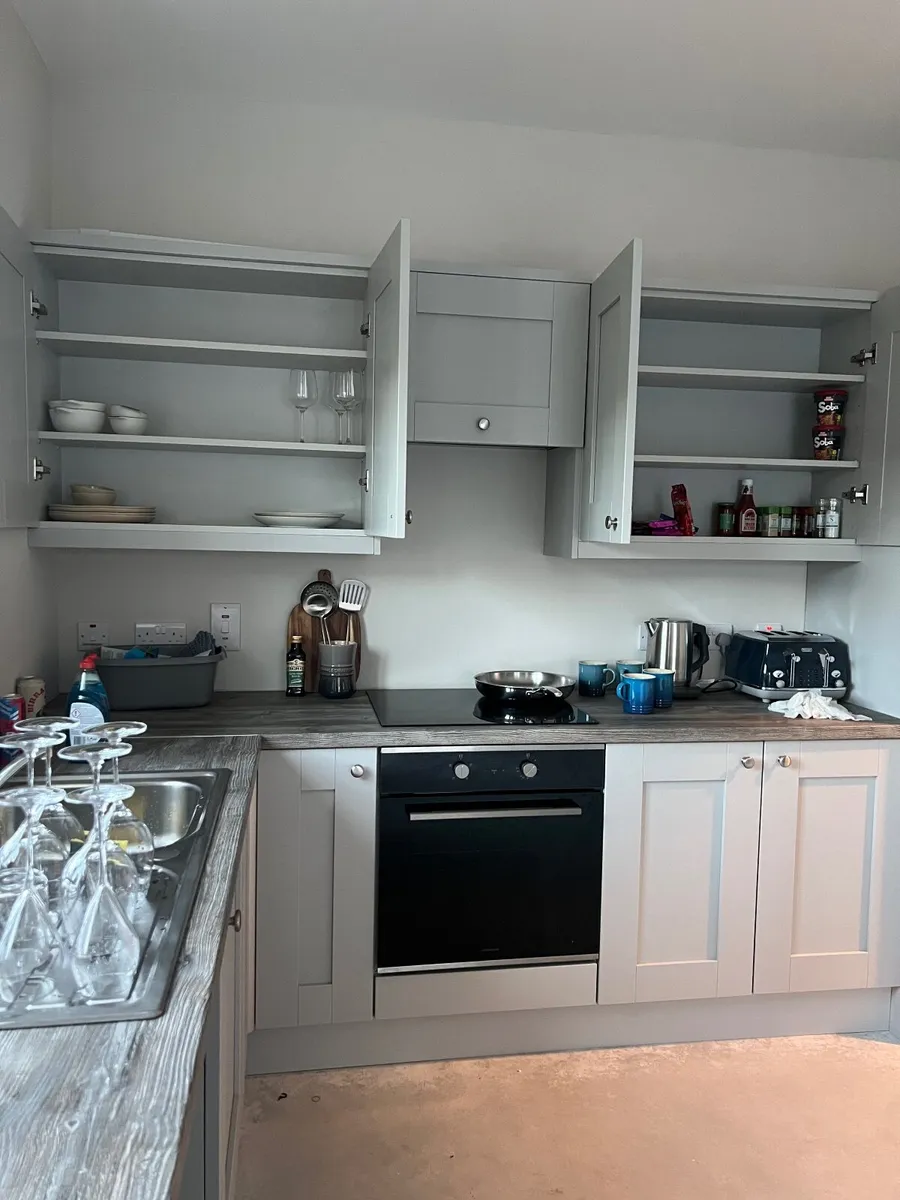 Kitchen unit - Image 2