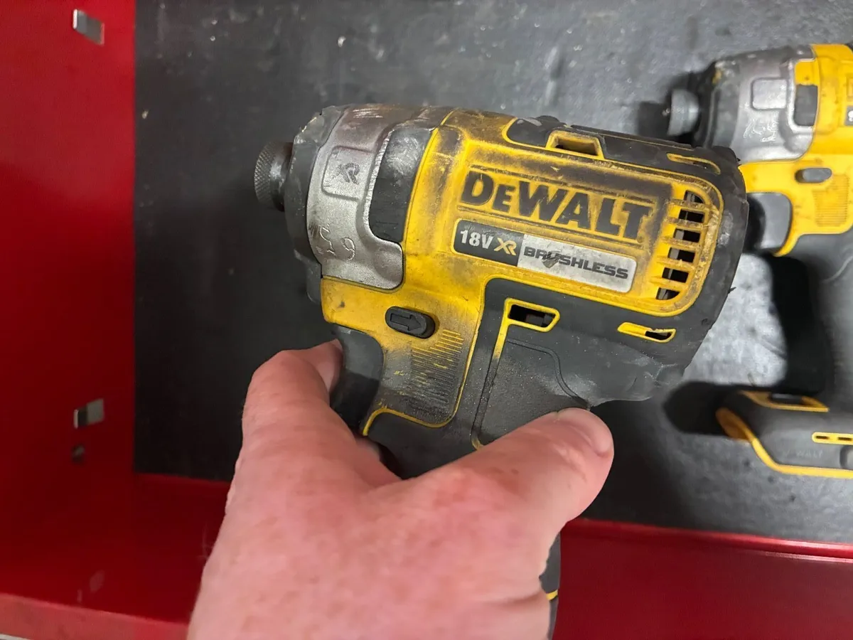 Dewalt 18V IMPACT DRIVER - Image 3