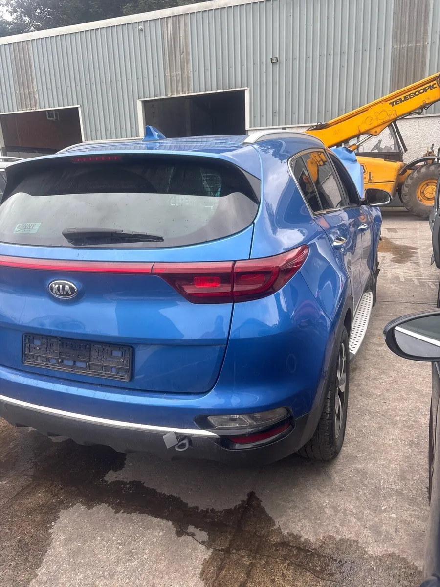 2019 Kia sportage for parts - Image 3