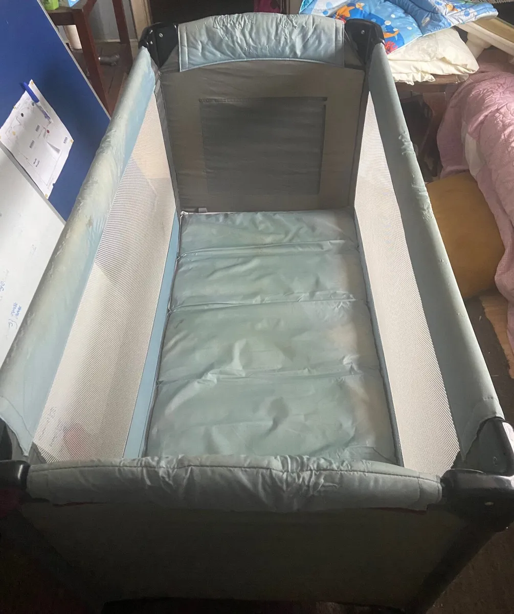 Mamas & Papas Folding Travel Cot - Image 2