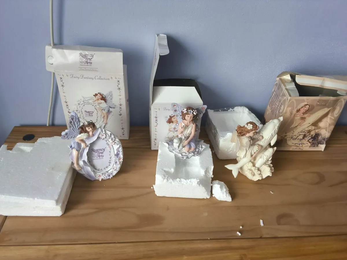 3 lovely figurings , new , - Image 4