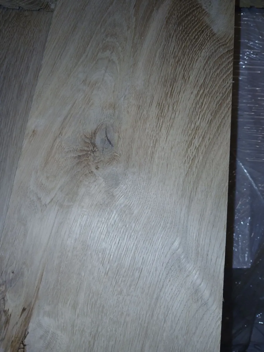 SOLID WOOD RECLAIMED FLOORING - Image 1