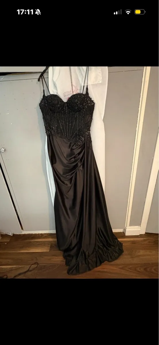 beautiful black debs dress - Image 2