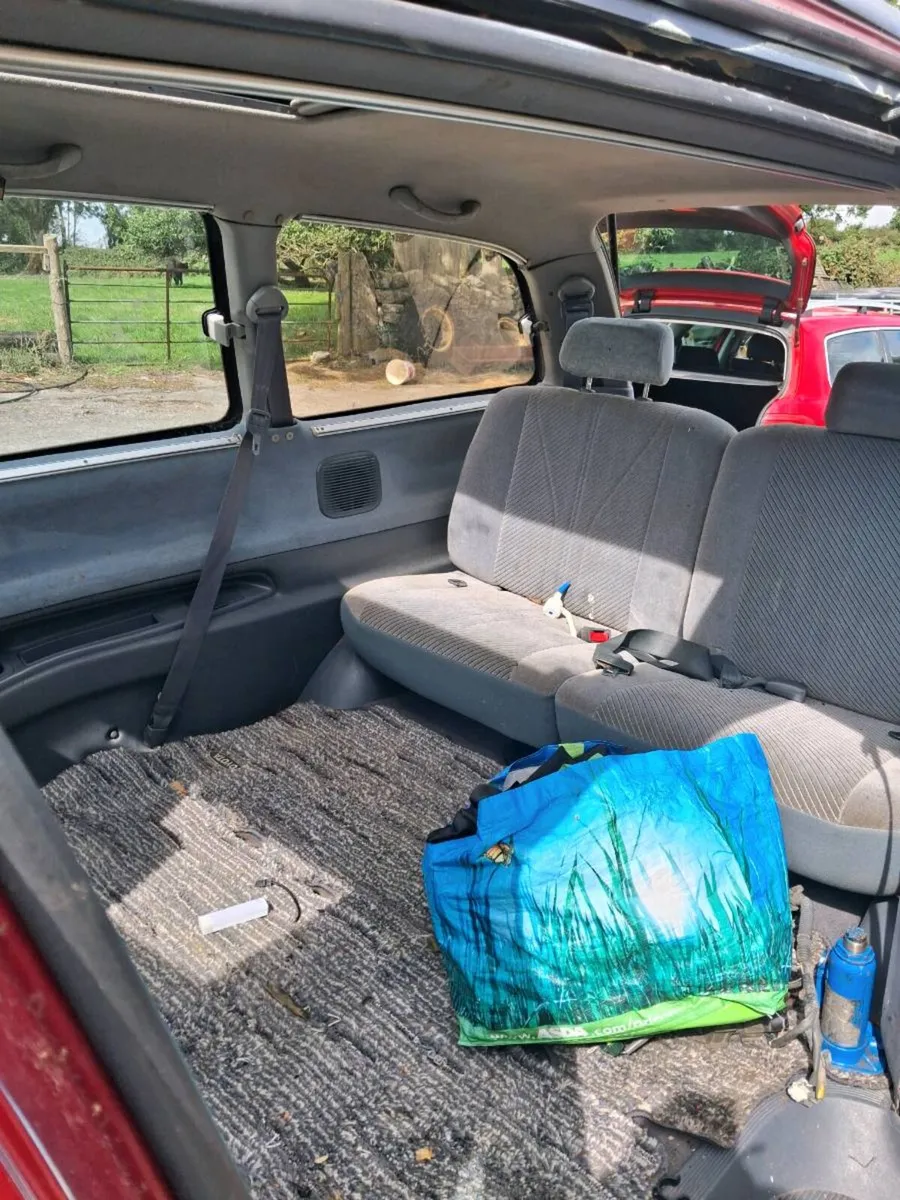 1993toyota lucinda - Image 1