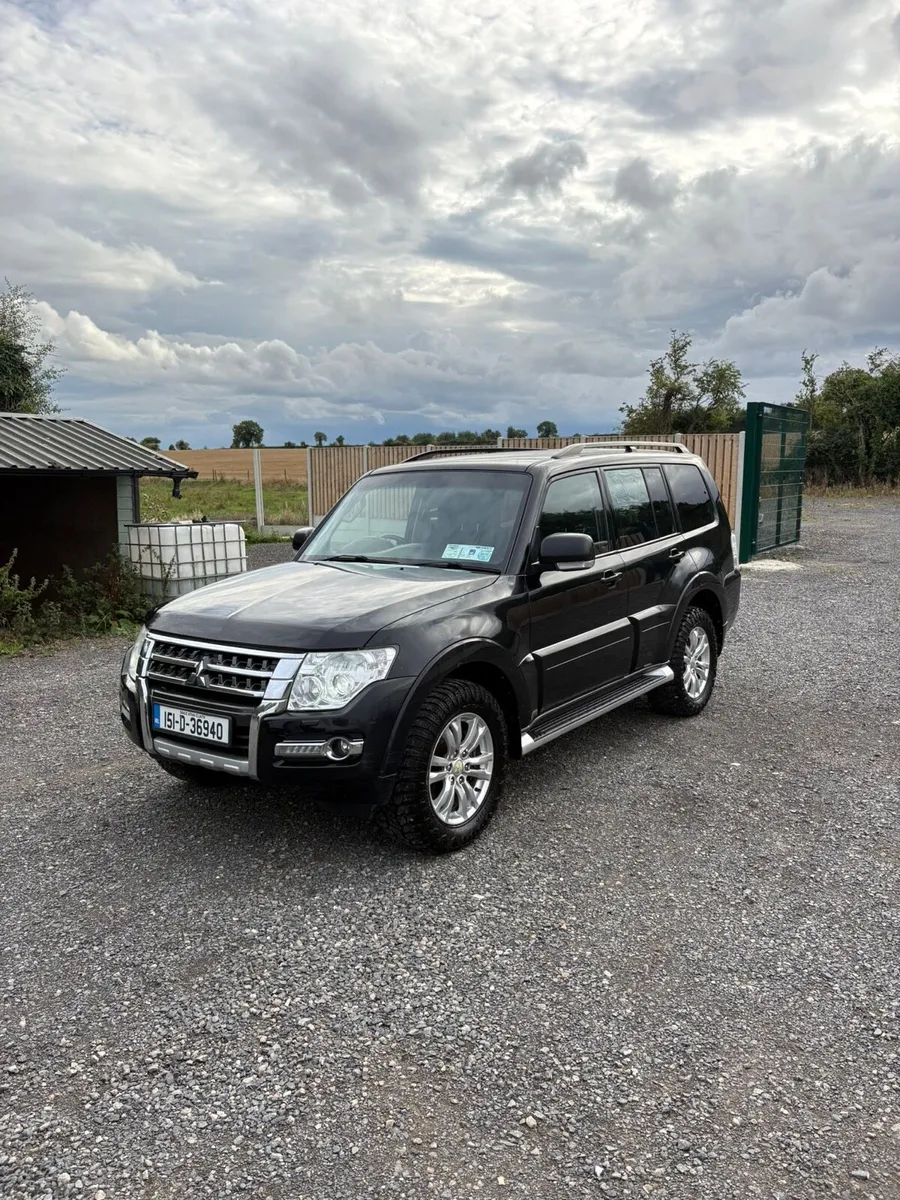 🚙 2015 Mitsubishi Pajero LWB 3.2 Diesel Manual - Image 1
