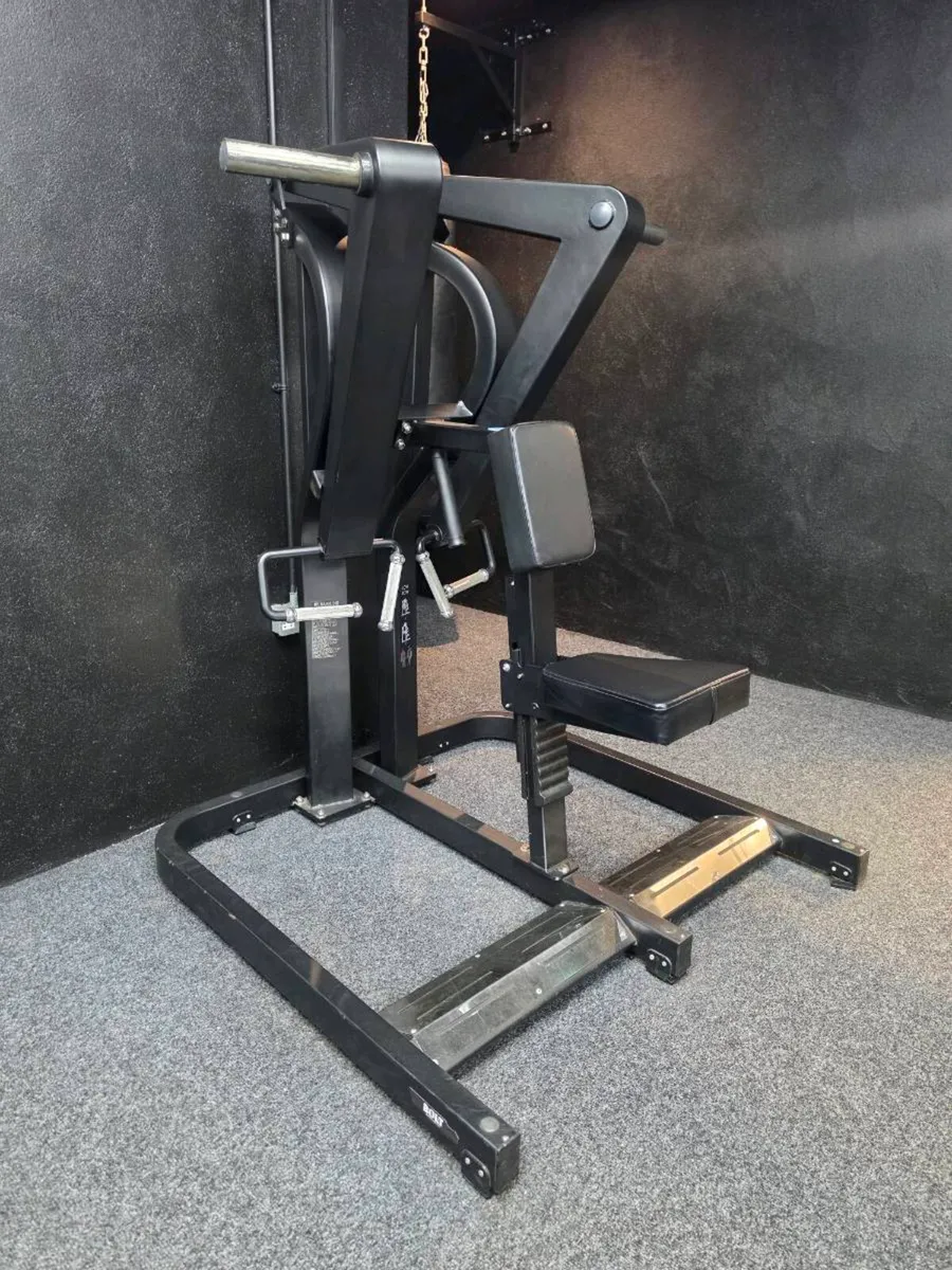 Plate Loaded Seated Row - Image 2