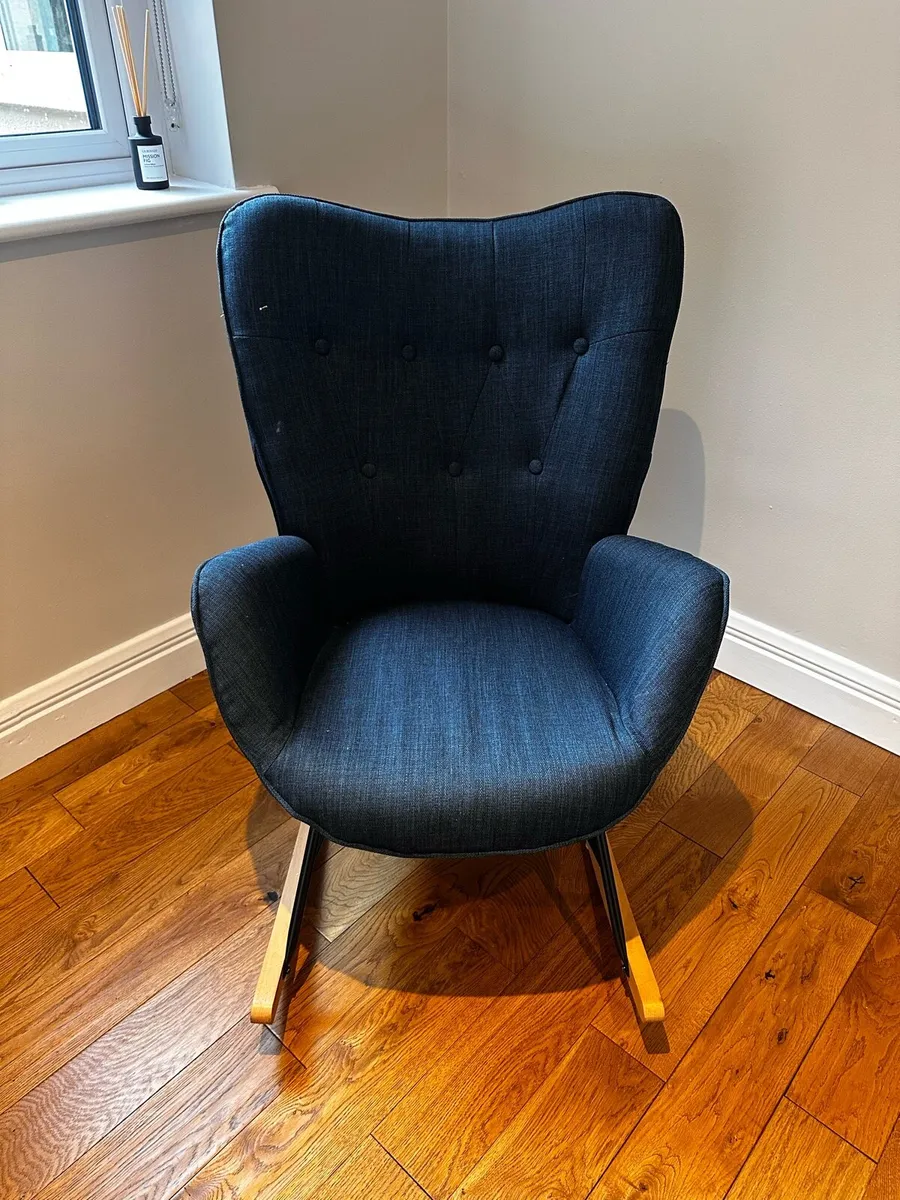Two rocking chairs for sale - Image 3