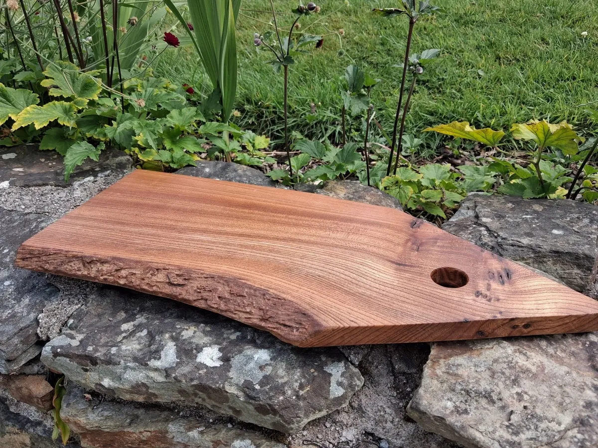 Chopping Board in Elm with Live Edge - Image 1