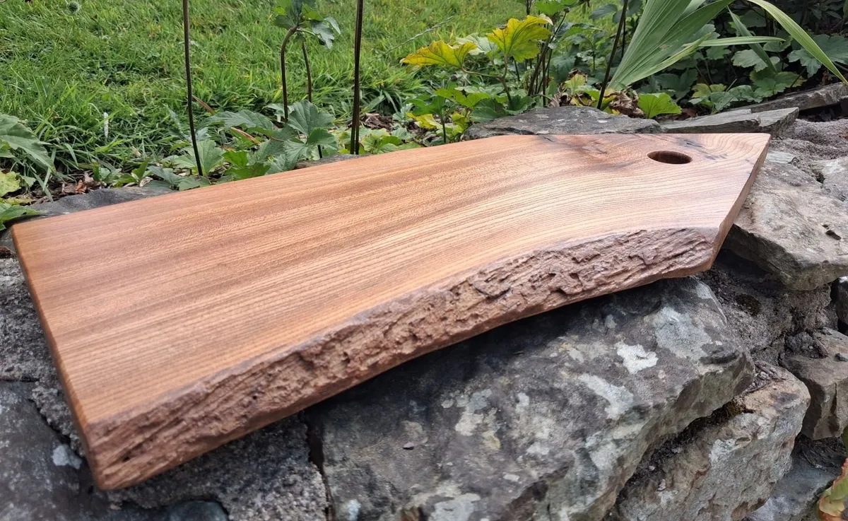 Chopping Board in Elm with Live Edge - Image 2
