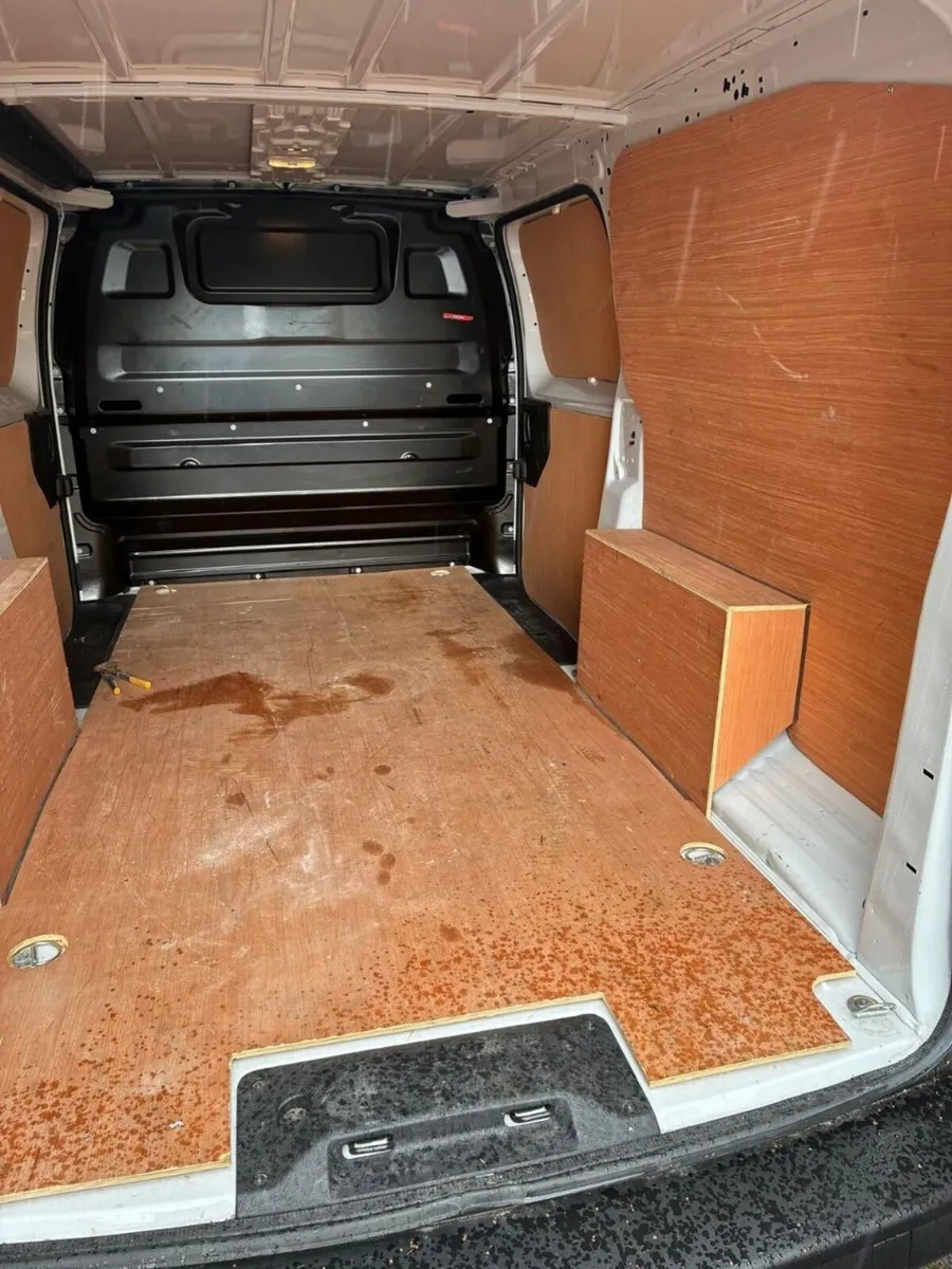 Peugeot Expert 2023 - Image 4