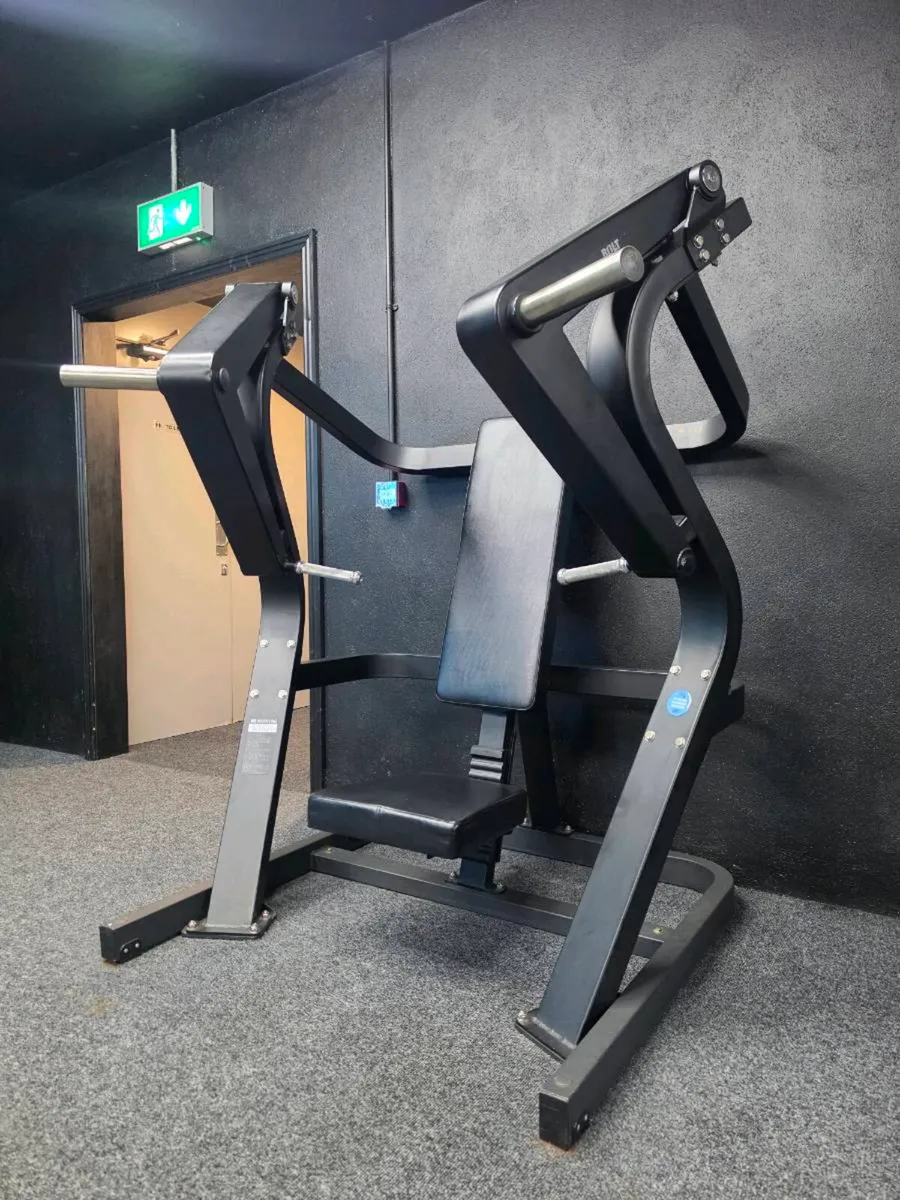 Plate Loaded Chest Press - Image 1