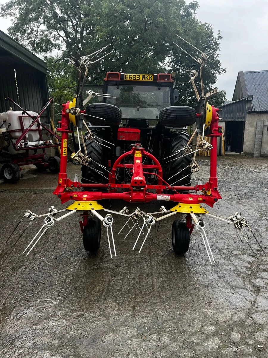 Pottinger Hit 540 Tedder - Image 1