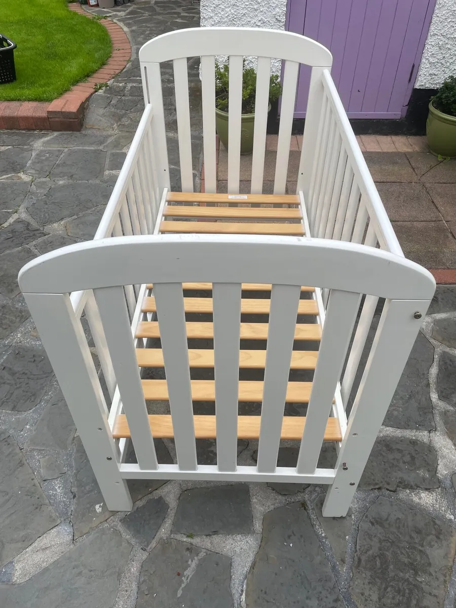 Baby’s cot - Image 2