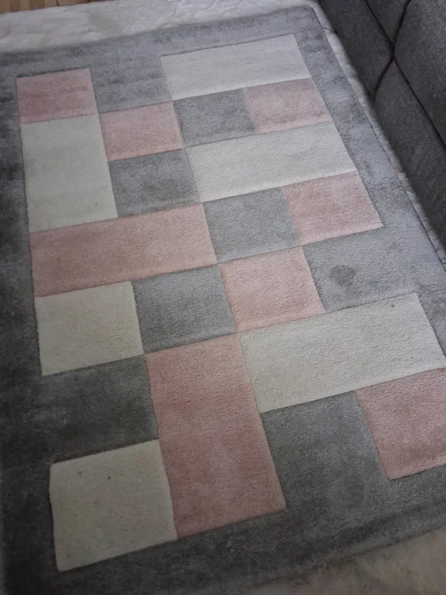 Rose Pink and grey rug 120 x 170 cm - Image 1