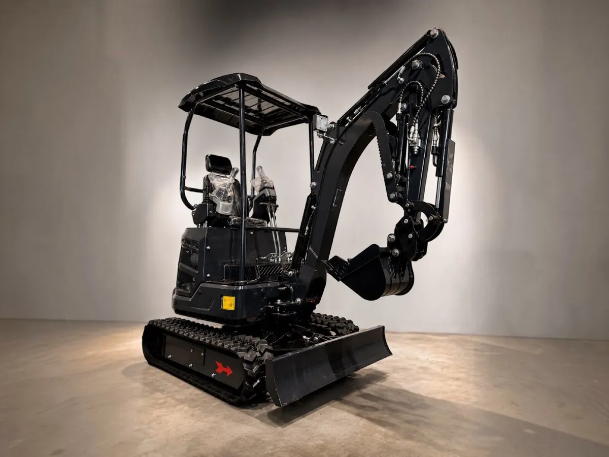 Mota M15z Excavator - Image 1