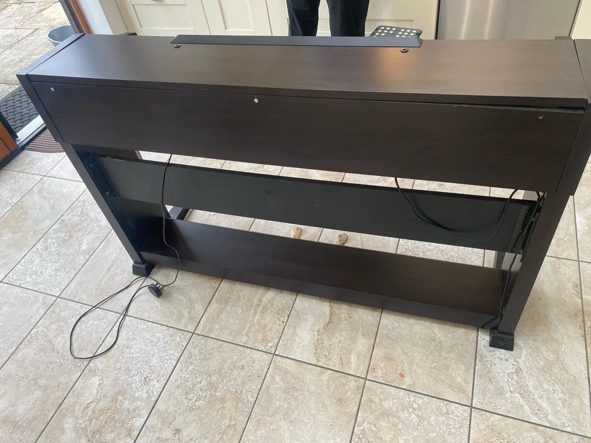 Yamaha Clavinova CLP-920 electric Piano - Image 4