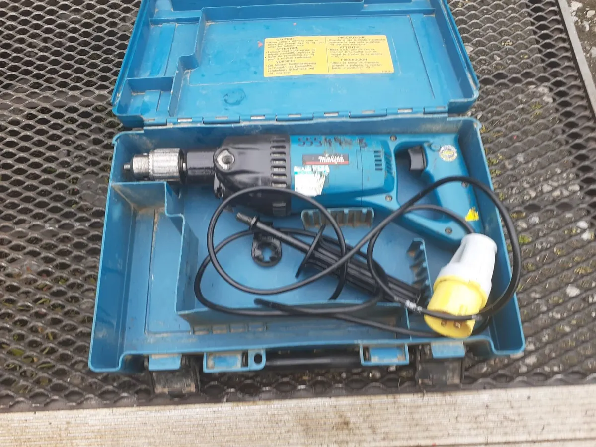 MAKITA 8406 DIAMOND CORE DRILL - Image 2