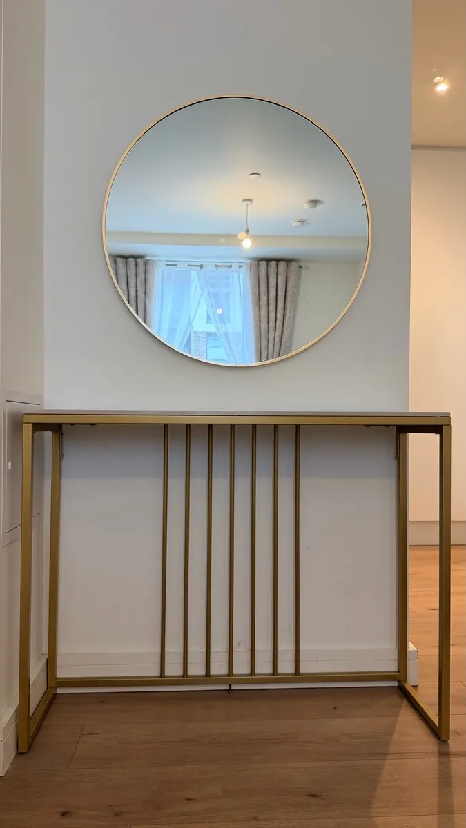 Console table - Image 1