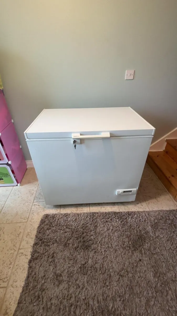 Chest freezer