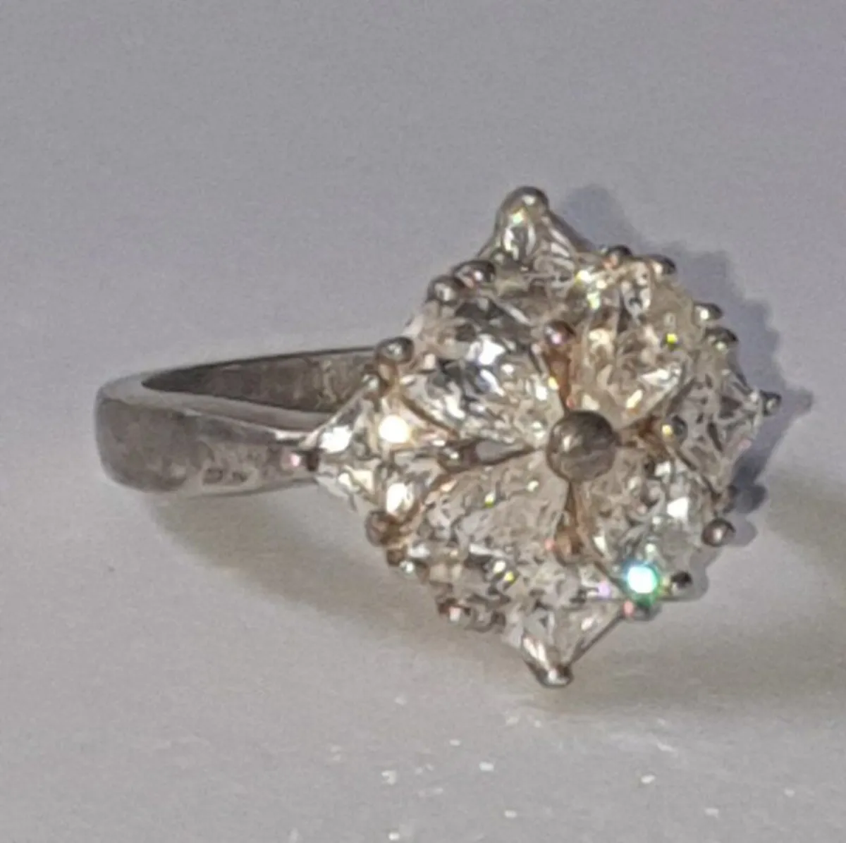 Pristine Vintage Silver & White Sapphire Ring - Image 3