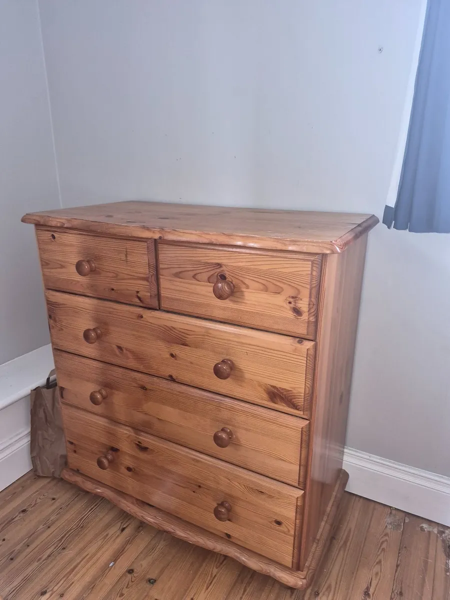 Wardrobe and Chest of drawers - Image 2