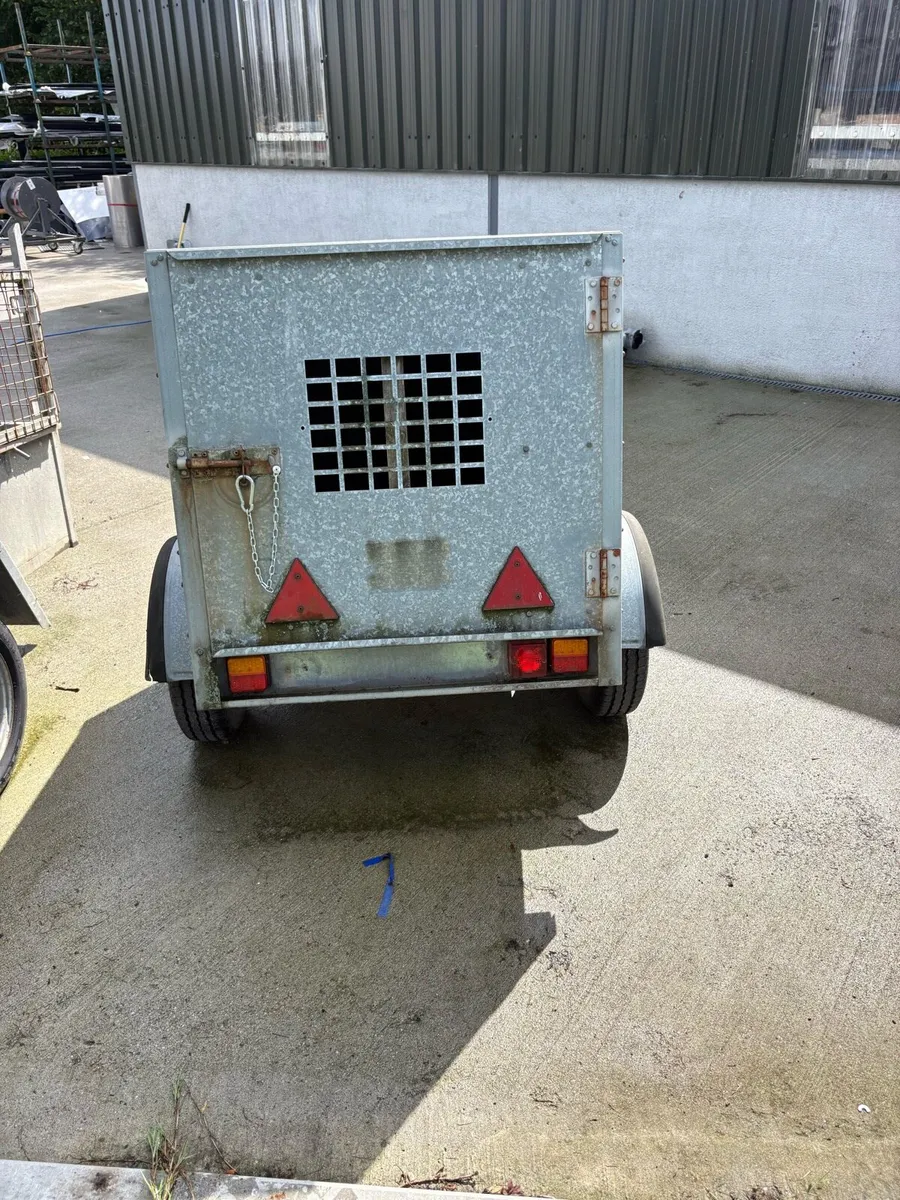 Dog Trailer - Image 1