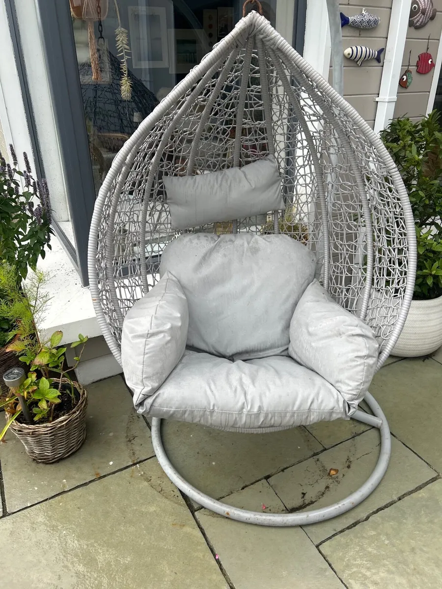 Egg chair - Image 1