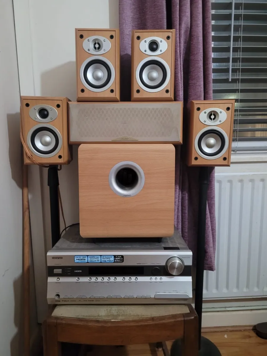 Speakers and amp - Image 1