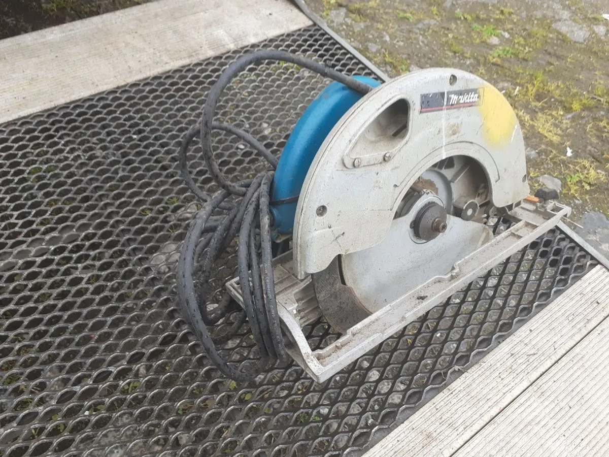 MAKITA 5903R 110V CIRCULAR SAW - Image 2