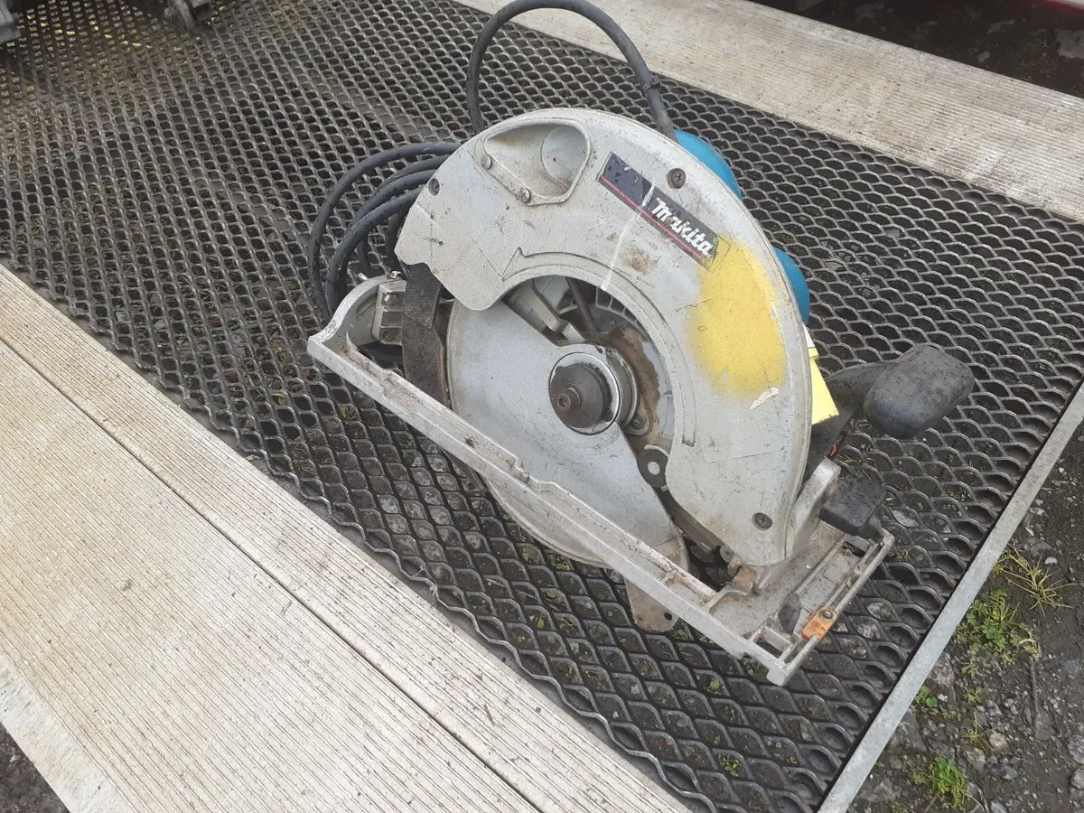 MAKITA 5903R 110V CIRCULAR SAW - Image 4
