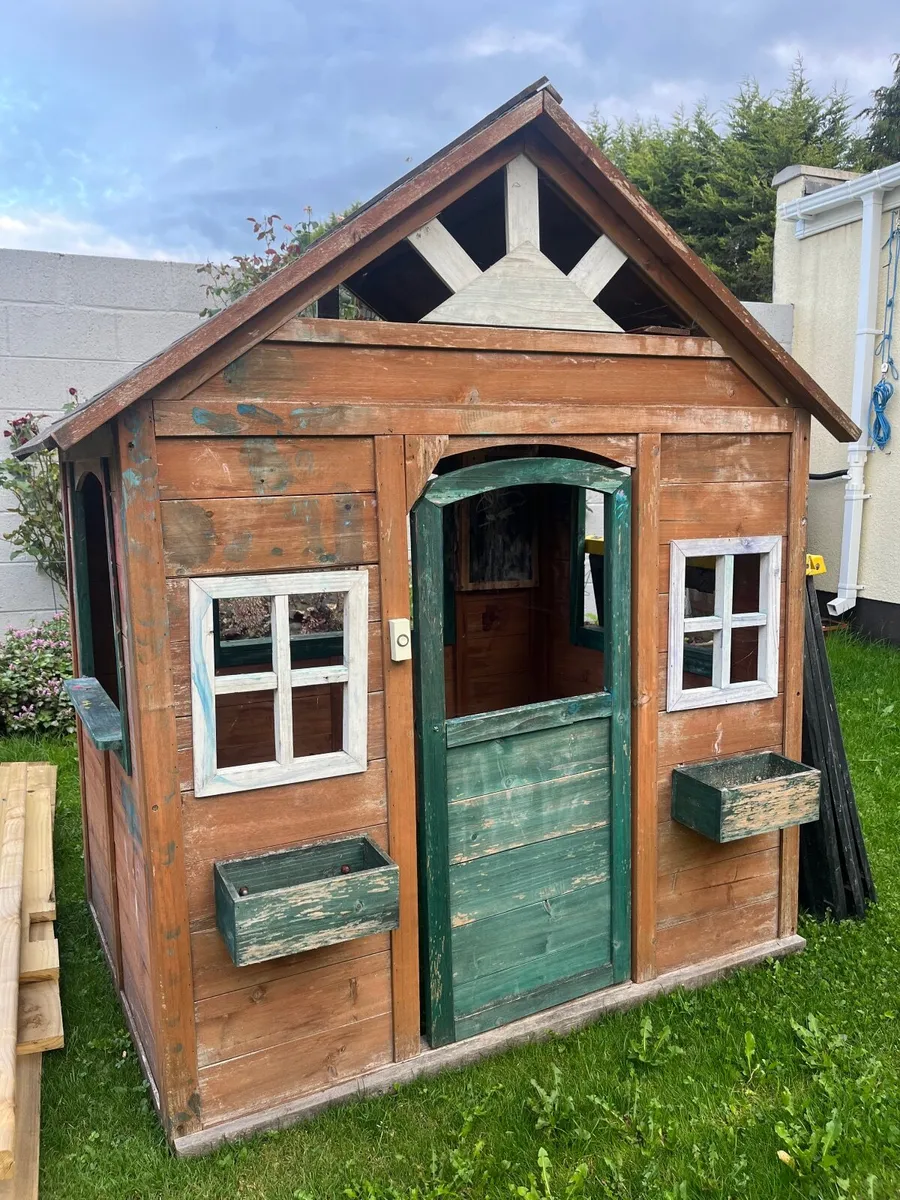 Play house-wooden - Image 1