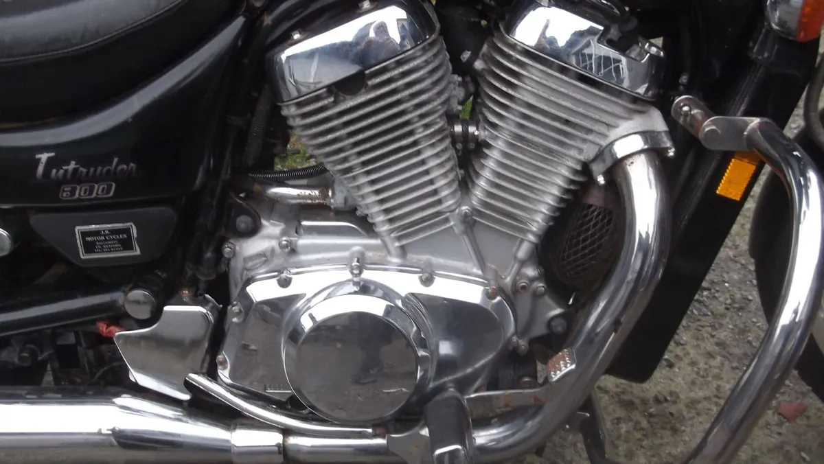 HARLEY  HERITAGE FLSTS & SUZUKI INTRUDER .trade up - Image 4