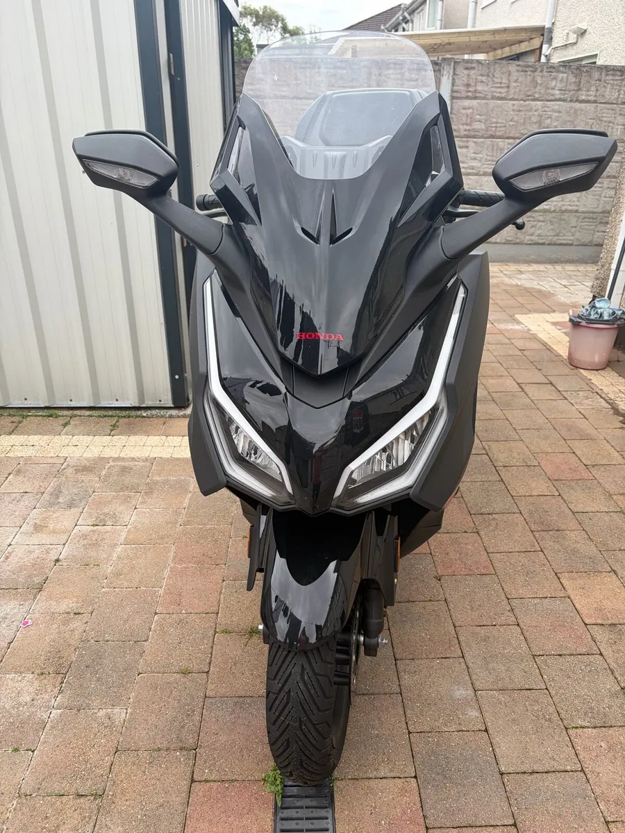 Honda Forza 330cc - Image 1
