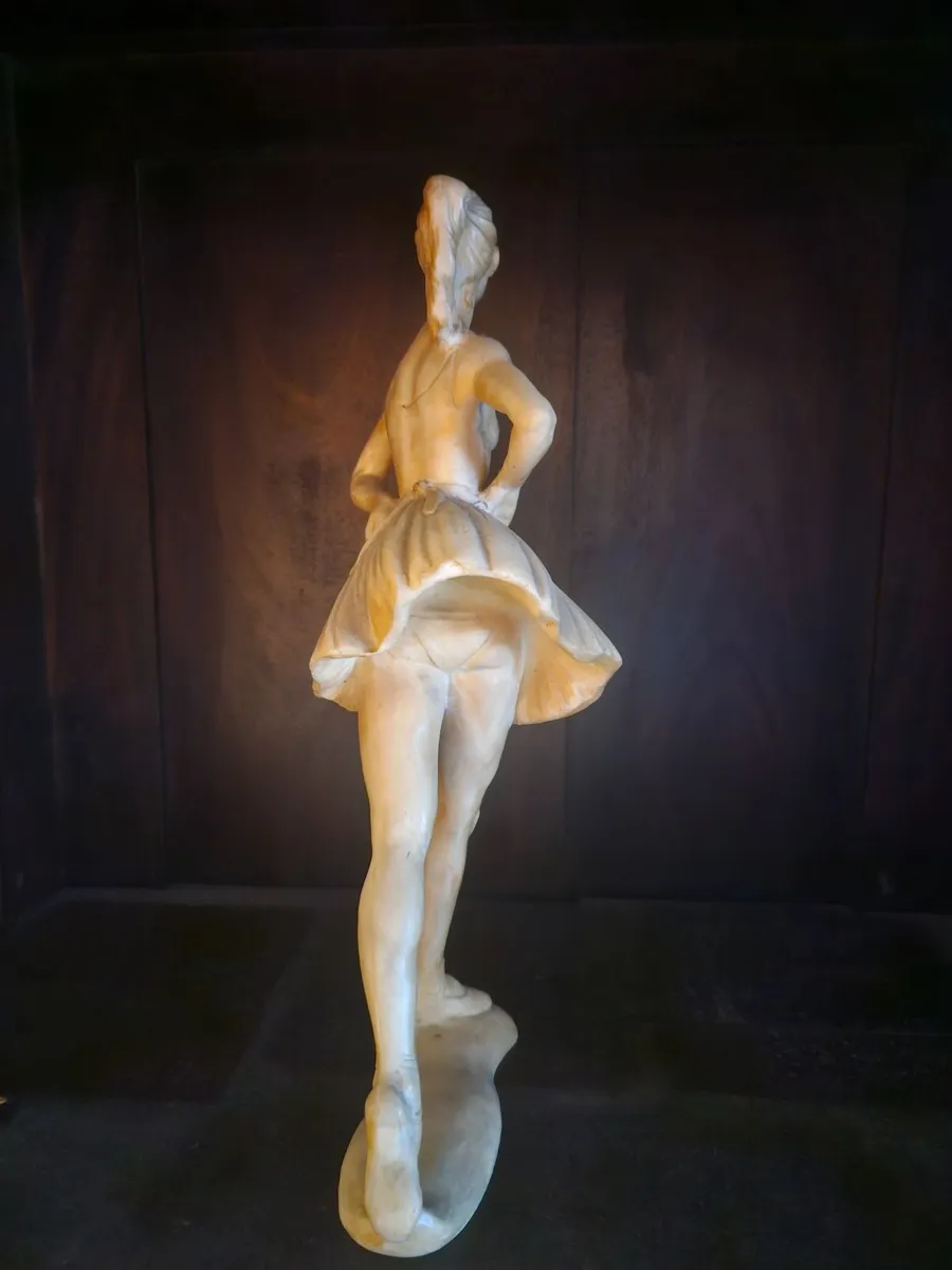 A Santini Ballerina Made in Italy - Image 4