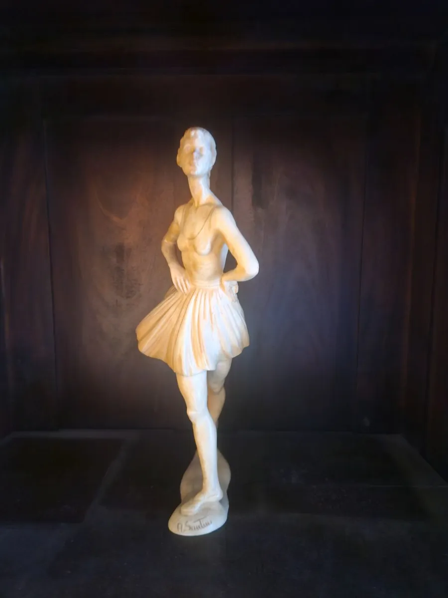 A Santini Ballerina Made in Italy - Image 1
