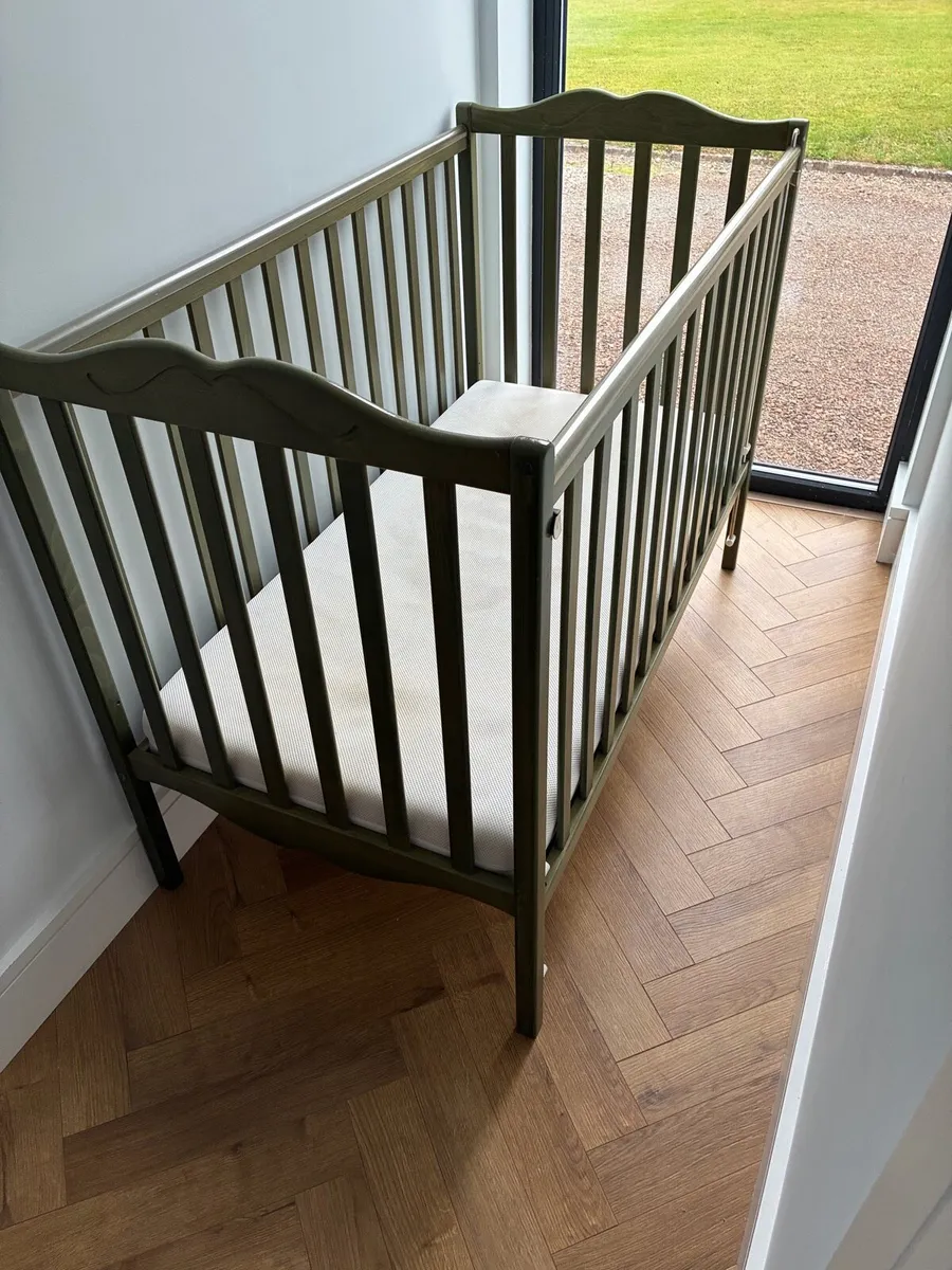 Cot - Image 2