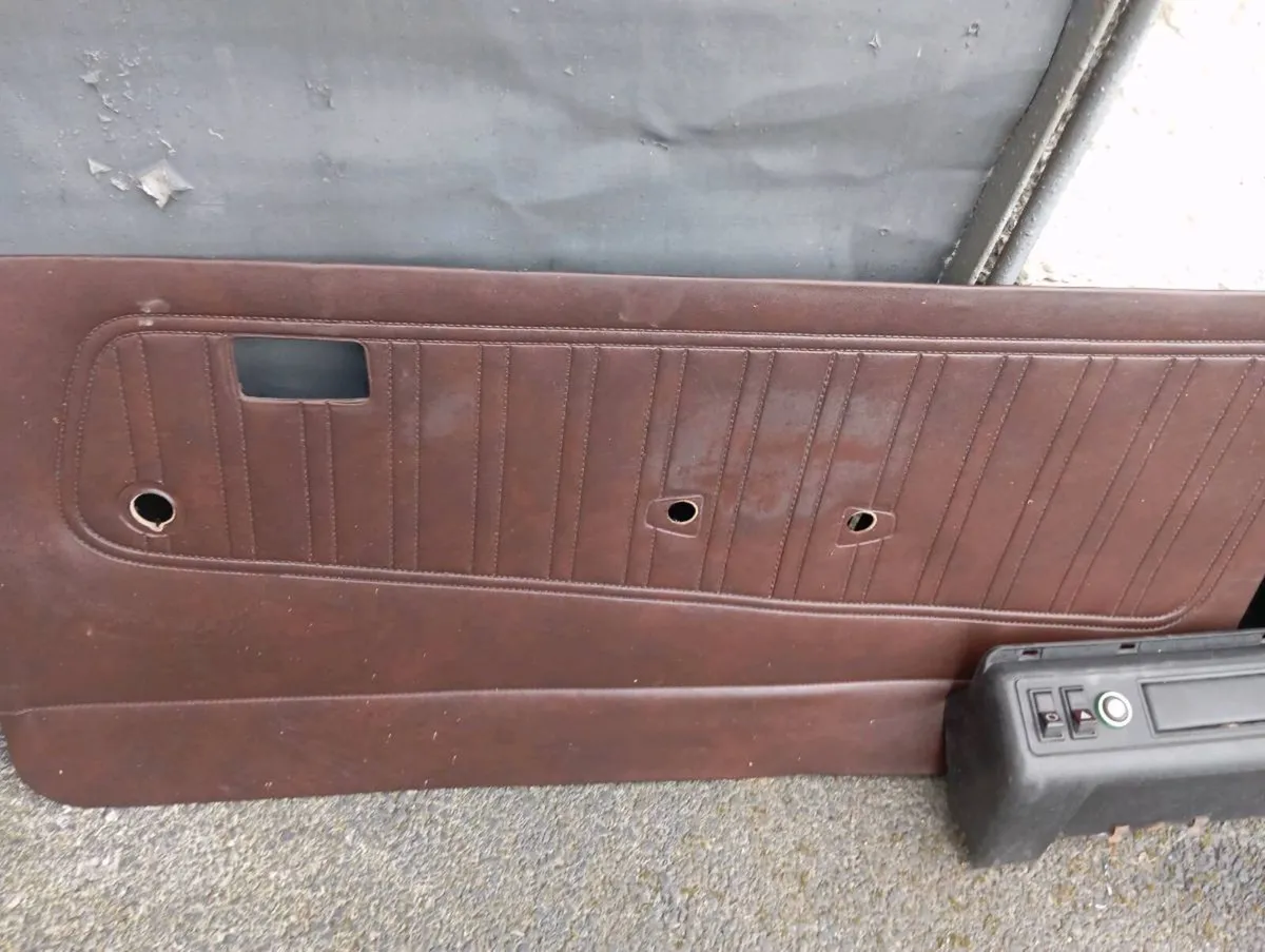 Escort Mk 2 Rs parts - Image 3