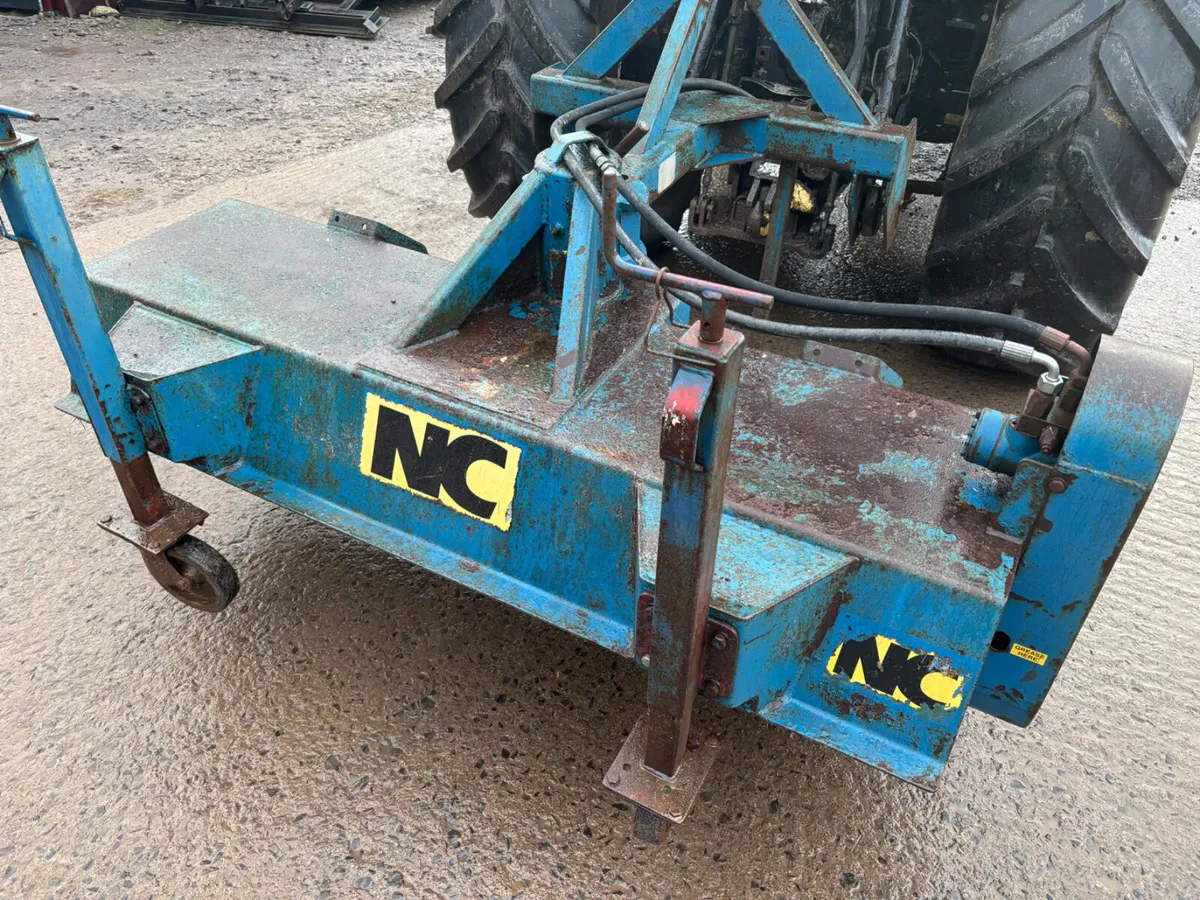 Nc 6ft 3” hydraulic road brush - Image 1