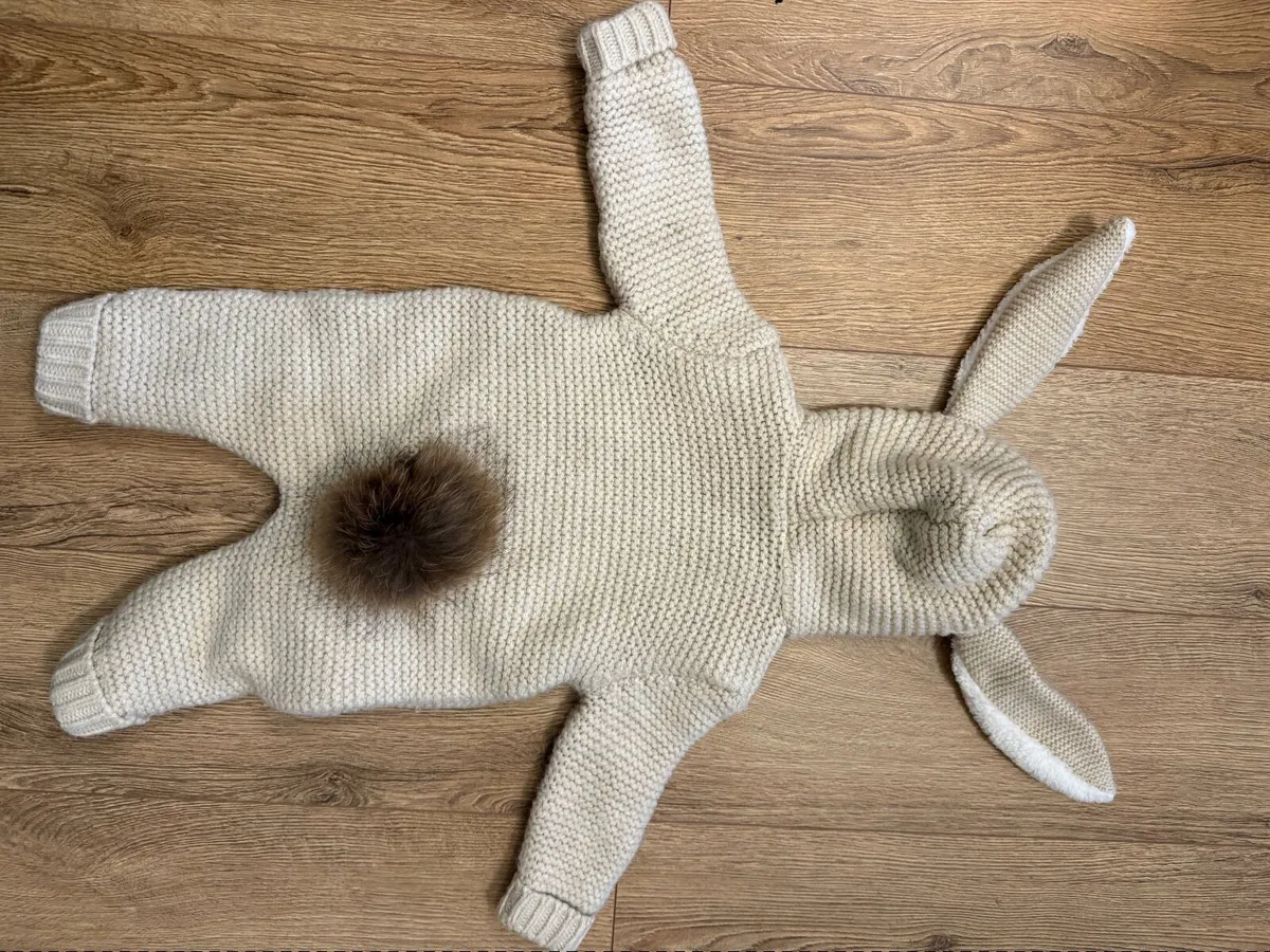 Pramsuit size 6-9 months - Image 3