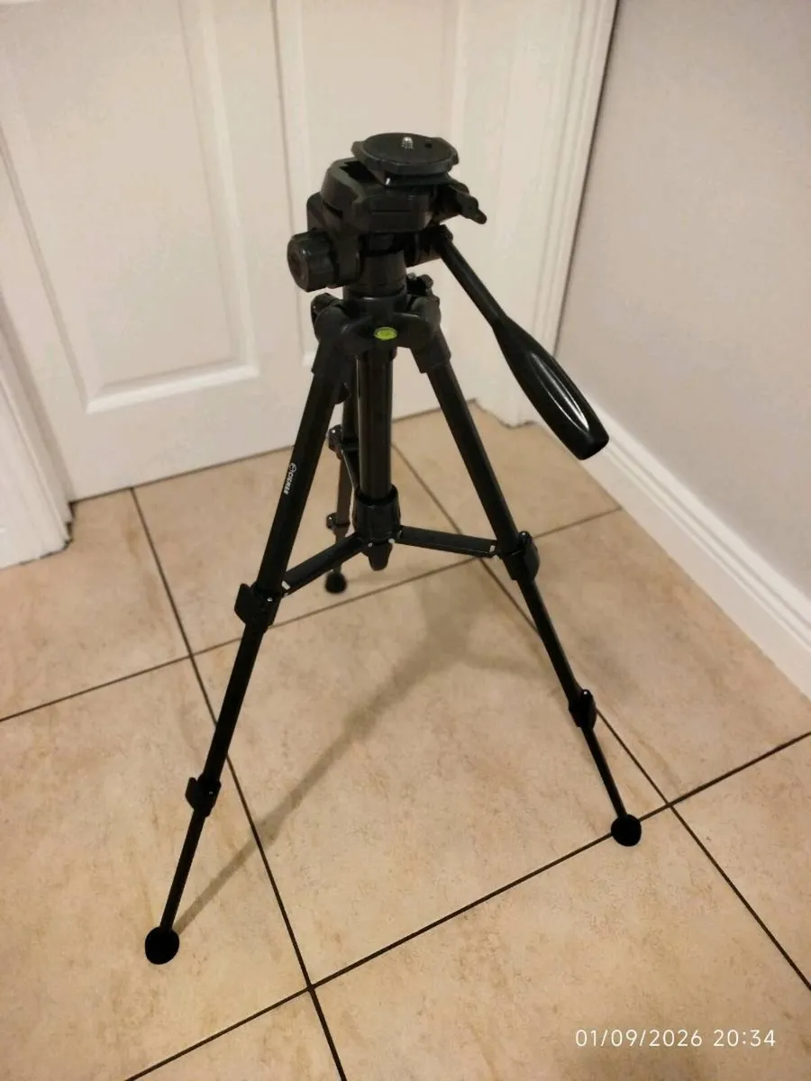 Small tripod - Image 2