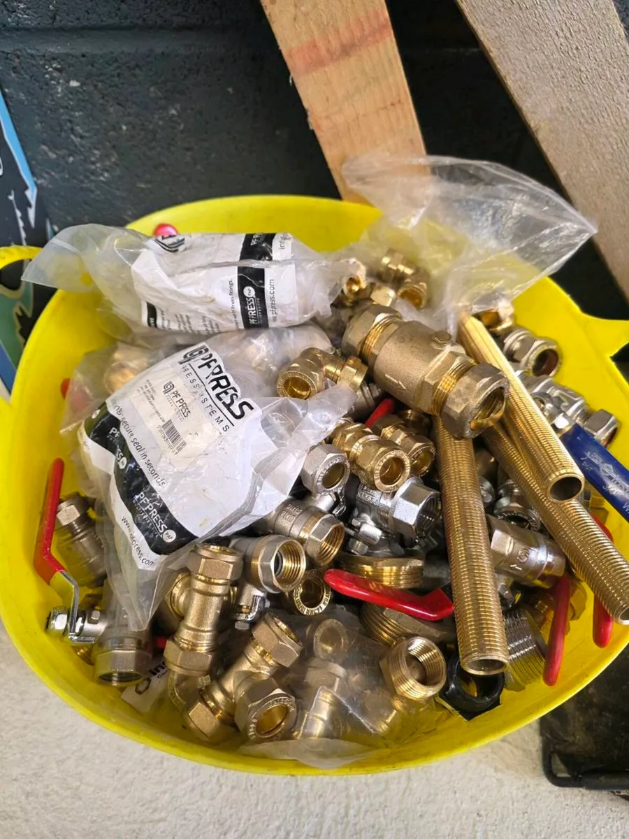 Compression fittings
