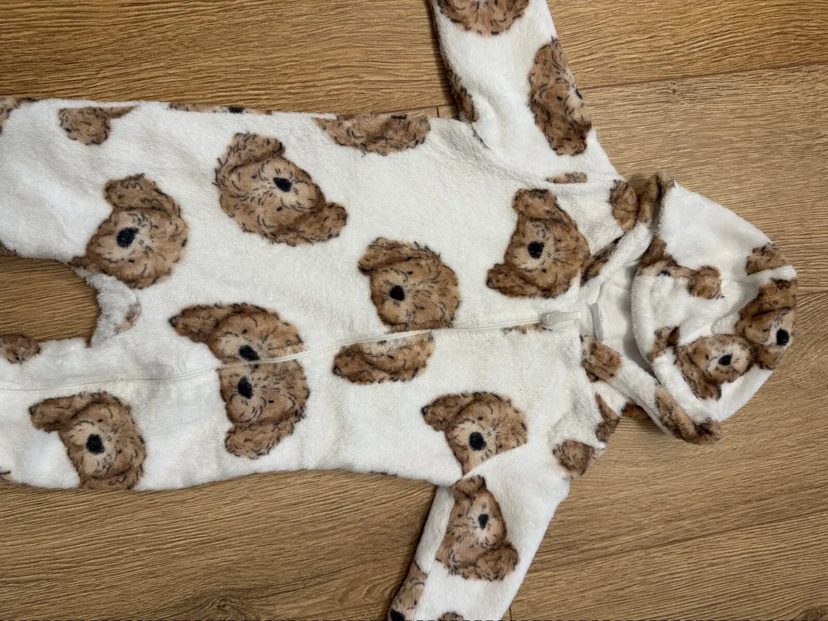 Pramsuit size 9-12 months - Image 3