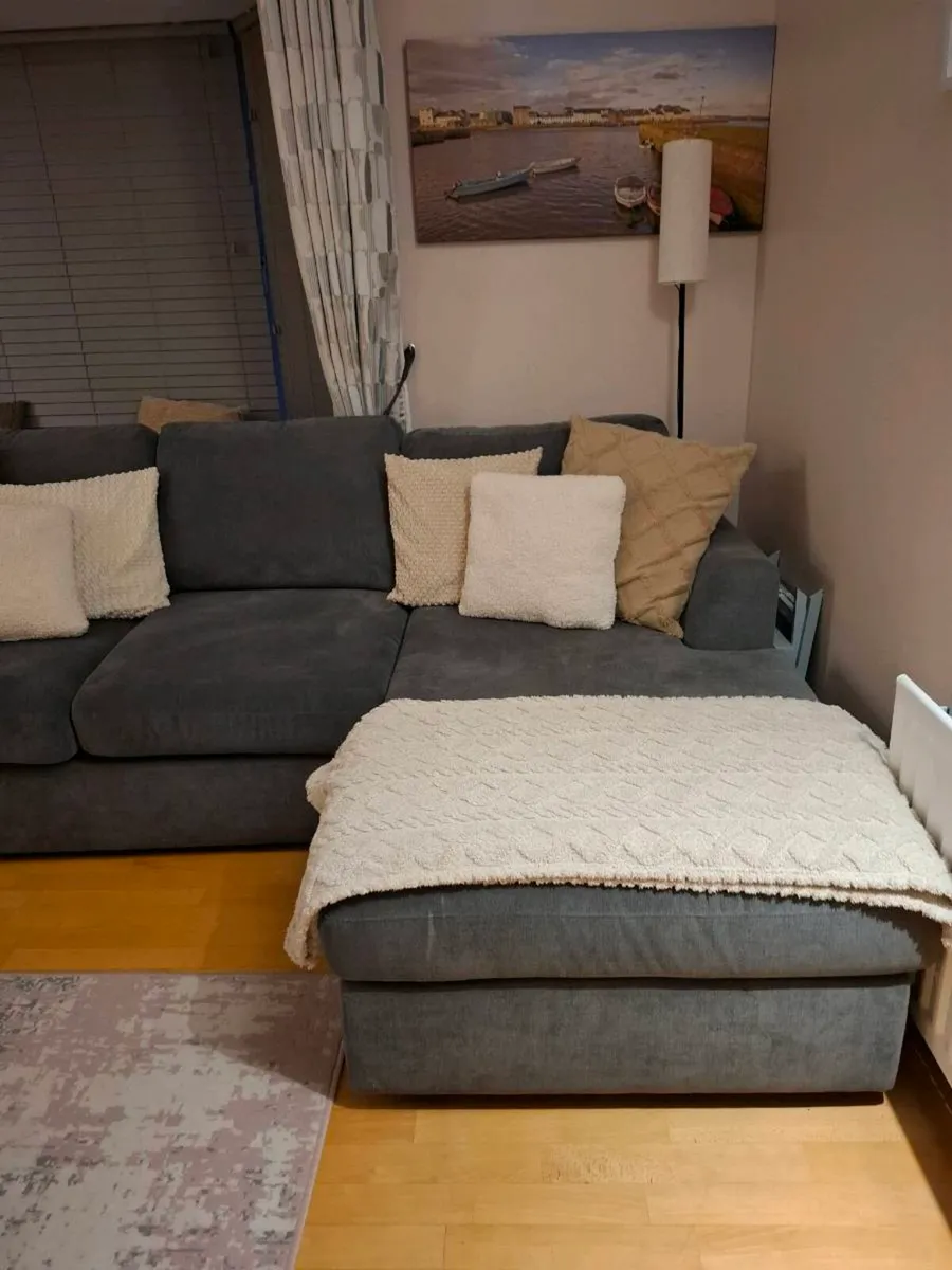 3 seater sofa - Image 2