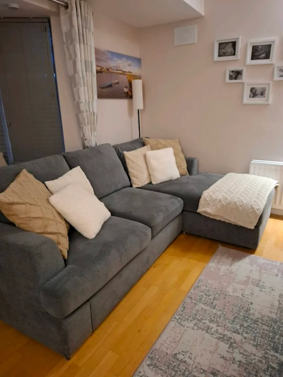 3 seater sofa - Image 3
