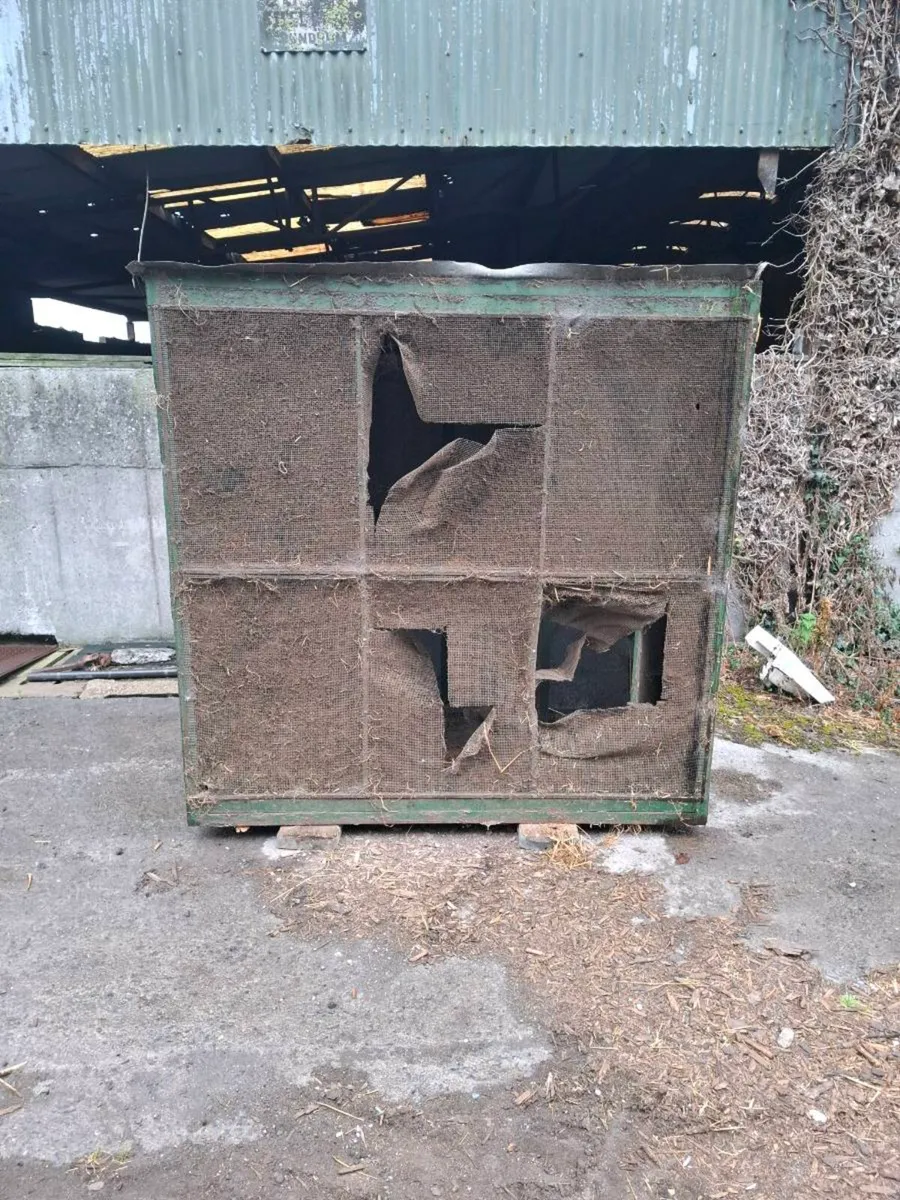 Bird cage - Image 1