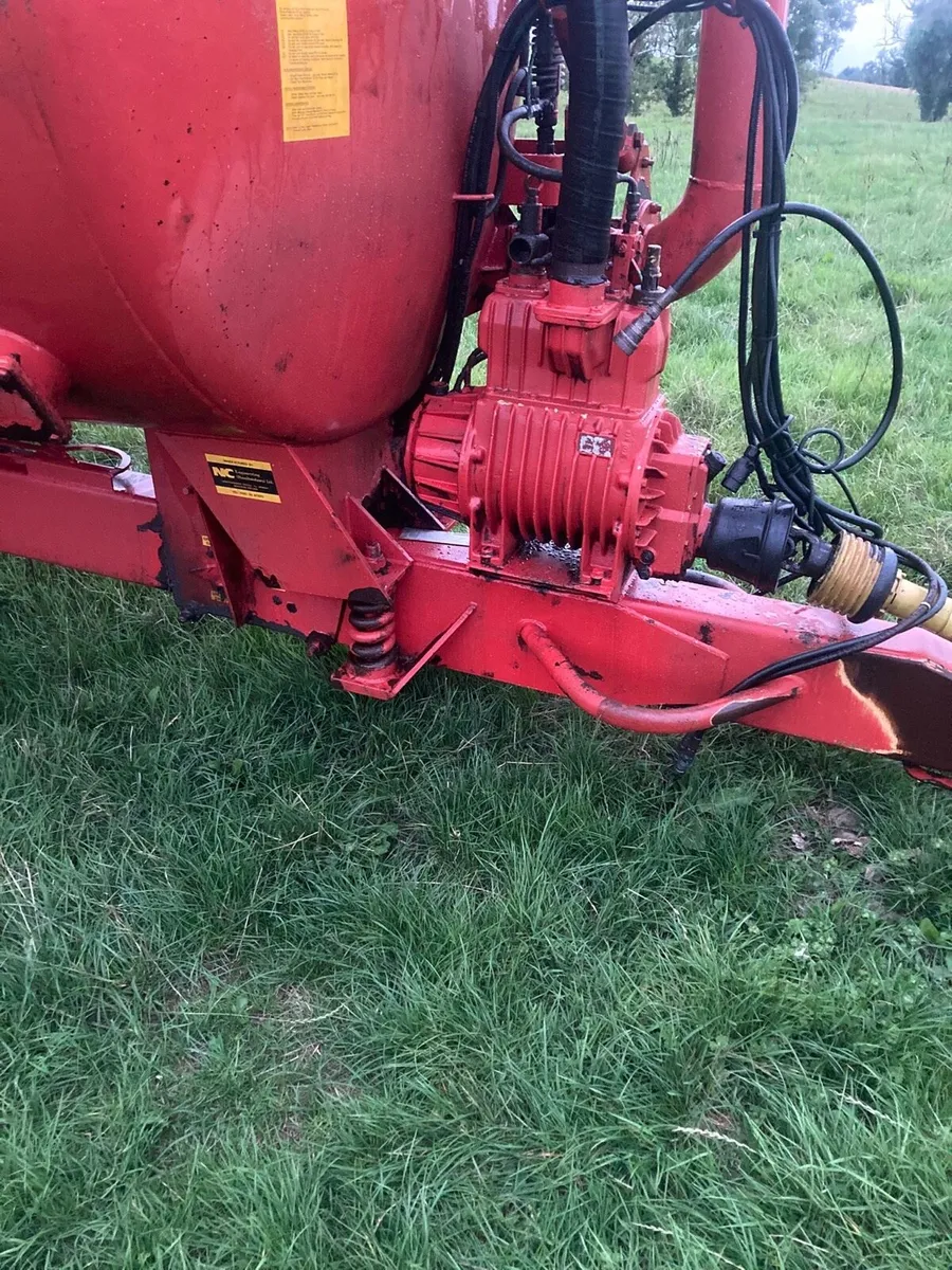 Slurry tanker - Image 3