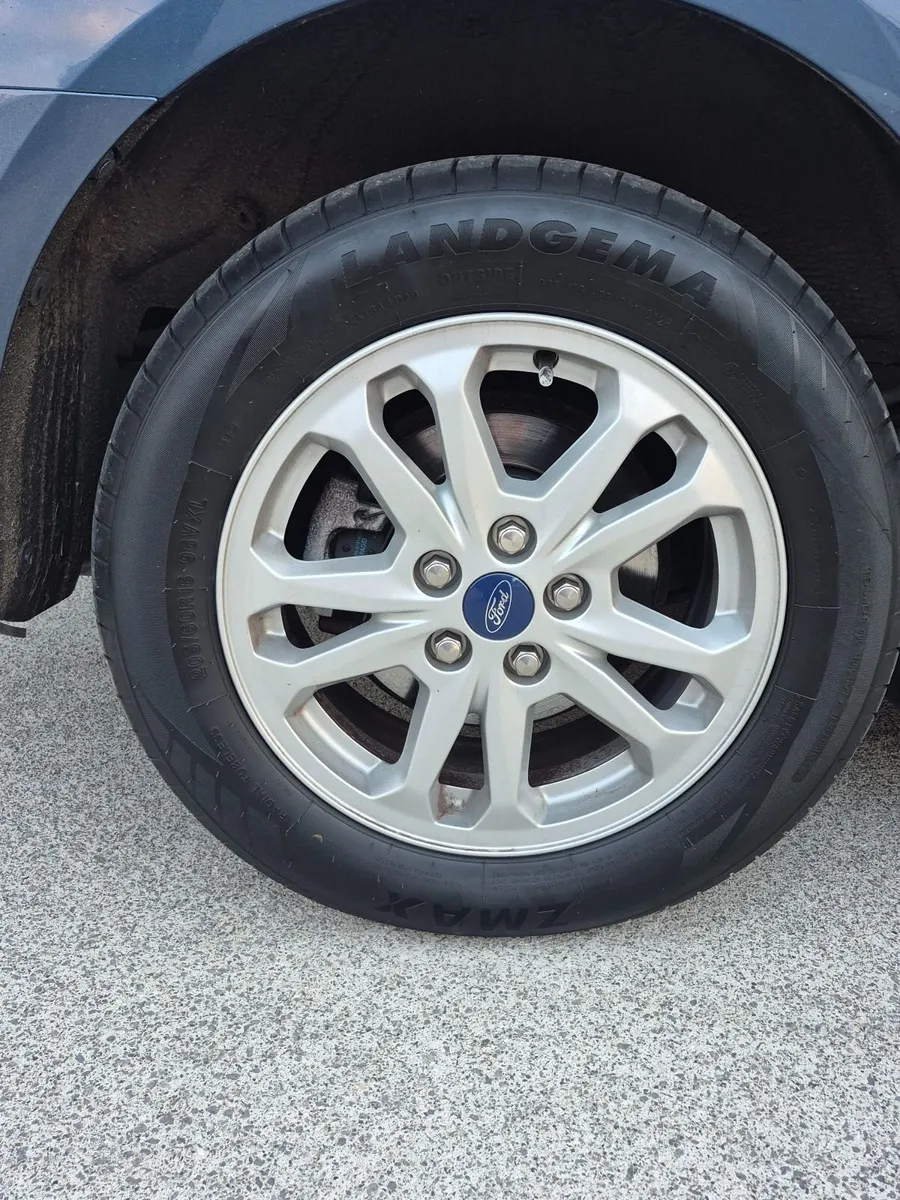 Ford Transit Connect 2022 - Image 3