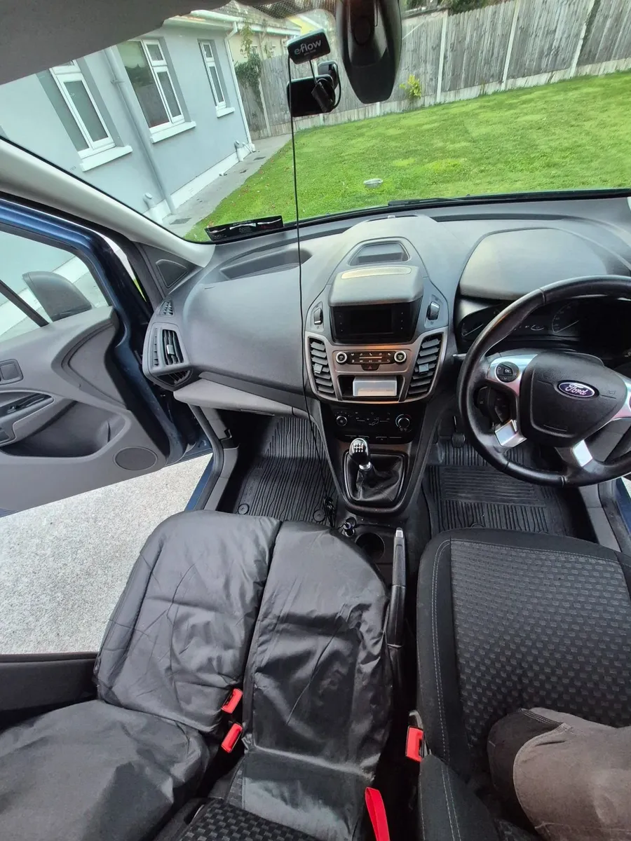 Ford Transit Connect 2022 - Image 4