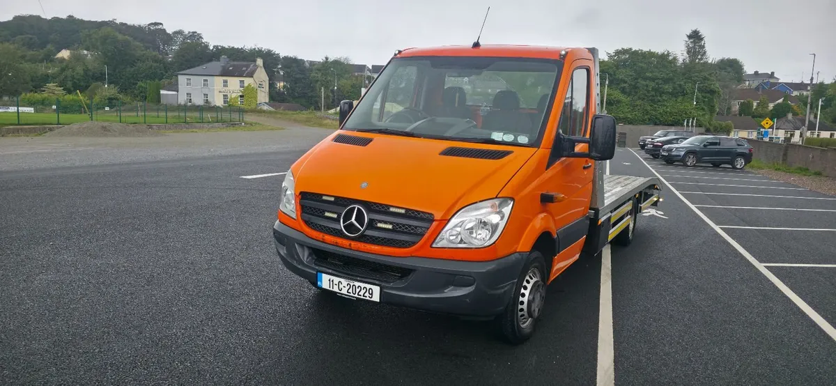 Recovery Truck Mercedes sprinter - Image 2