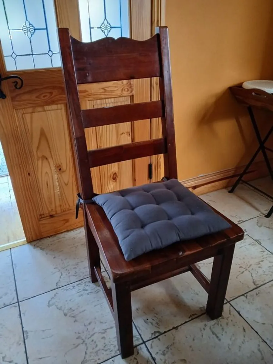 Dining Table and Chairs - Image 4